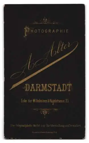 Fotografie A. Alter, Darmstadt, Ecke der Wilhelminen- & Hügelstrasse 35, Junge Dame im Kleid