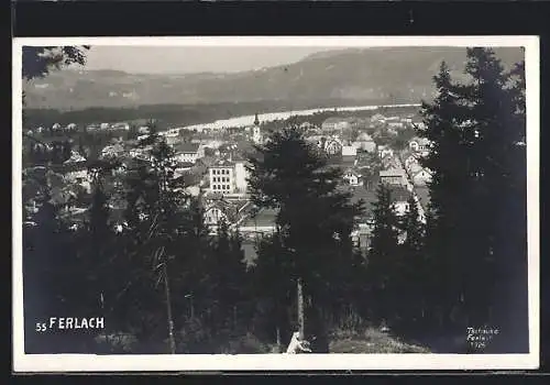 AK Ferlach, Blick vom Wald auf den Ort