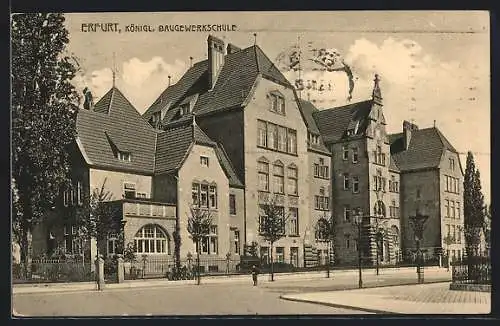 AK Erfurt, Strassenpartie mit Königlichen Baugewerbeschule
