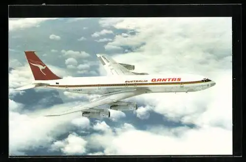 AK Quantas Airways Boeing 707, Flugzeug über den Wolken