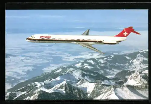 AK Flugzeug McDonnell Douglas DC-9-81 der Fluggesellschaft Swissair über dem Gebirge