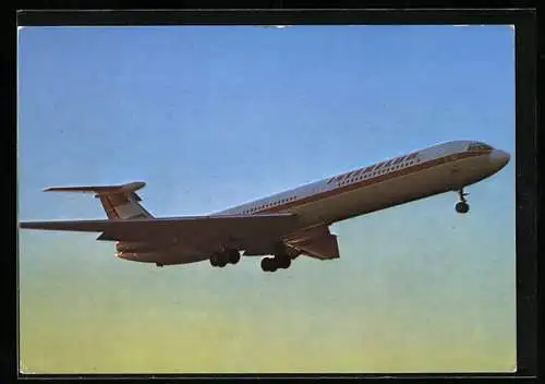 AK Interflug Turbinenluftstrahlverkehrsflugzeug IL 62 bei Dämmerung