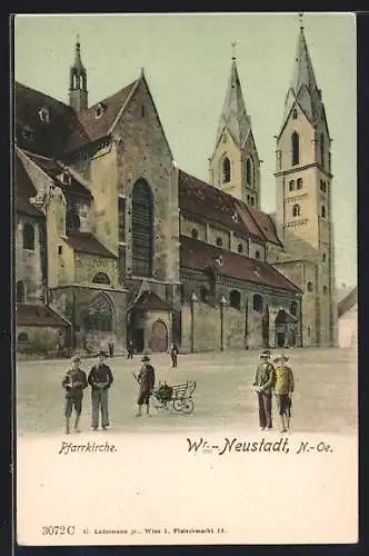 AK Wr.-Neustadt, Passanten vor der Pfarrkirche