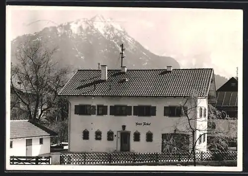 AK Oberstdorf, Hotel-Pension Forkel mit Berggipfel