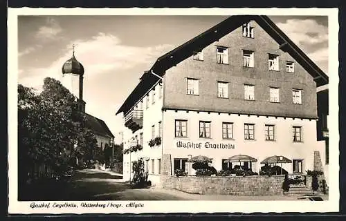 AK Rettenberg /Allgäu, Gasthof Engelbräu H. Widenmeyer mit Kirche