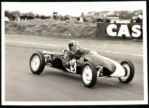 Fotografie E. Selwyn-Smith, British Racin & Sports Car Club, Formel - Rennwagen Startnummer 43