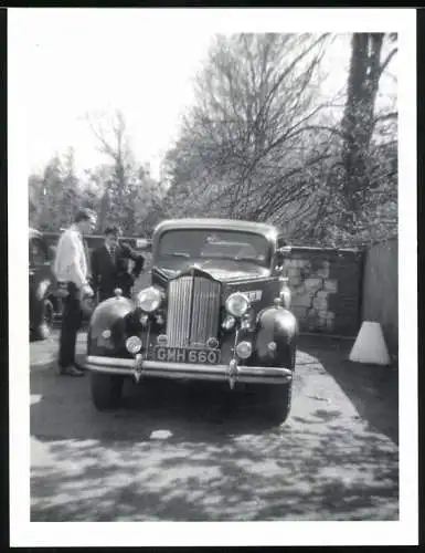 Fotografie Auto Limousine, Kfz-Kennzeichen GMH660