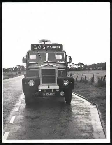 Fotografie Lastwagen Scammell, Sattelschlepper LKW Milchlaster LCS Dairies