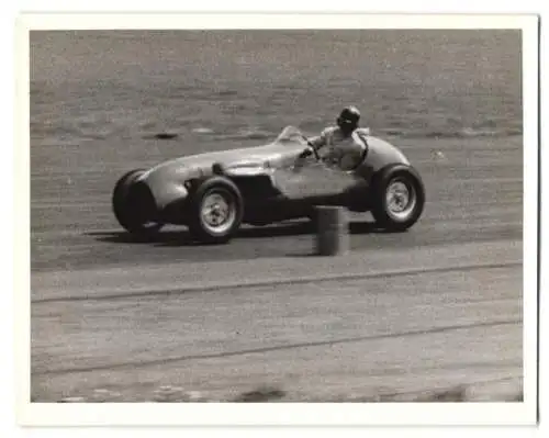 Fotografie Motorsport, Rennwagen beim Auto-Rennen in Silverstone