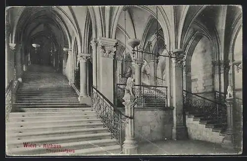 AK Wien, Treppenaufgang im Rathaus