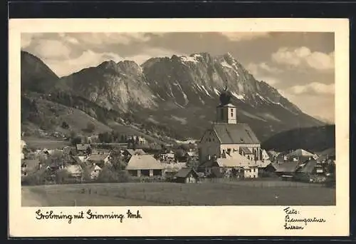 AK Gröbming /Stmk., Teilansicht mit Kirche und Grimming