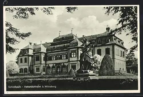 AK Veitshöchheim, Schlosspark, Gebäude mit Statue