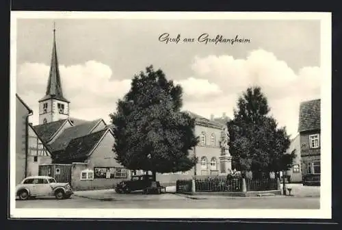 AK Grosslangheim, Ortspartie mit Denkmal und Kirche