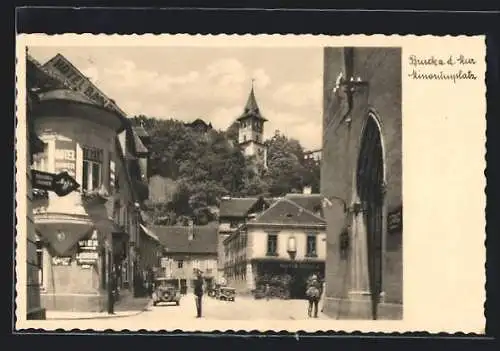 AK Bruck a. d. Mur, Minoritenplatz mit Hotel Bauer und Cafe Austria