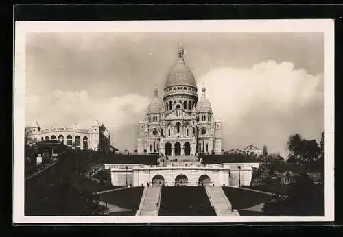 AK Paris, La Basilique du Sacré-Coeur de Montmartre et les Jardins