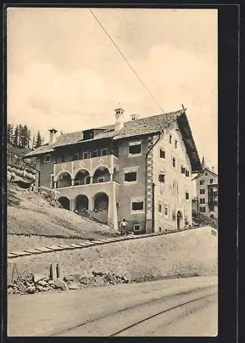 AK St. Moritz, Partie am Museum Engiadinais