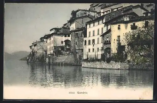 AK Gandria, Partie mit Häusern vom Wasser aus