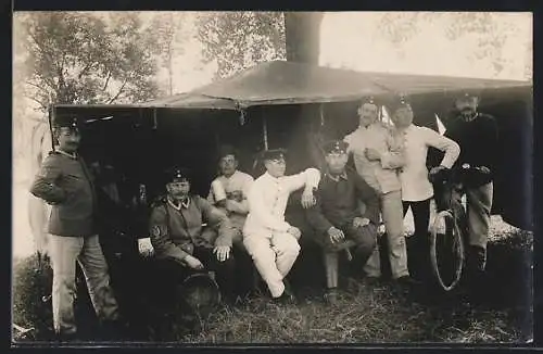 AK Lager Lechfeld, Soldaten im Unterstand