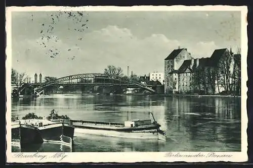 AK Straubing /Nby., Donaupartie mit Brücke