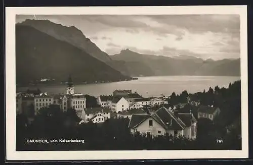 AK Gmunden, Ortsansicht vom Kalvarienberg aus gesehen