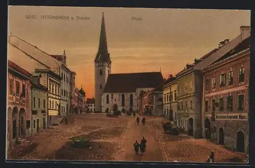 AK Ottensheim /Donau, Platz mit Kirche