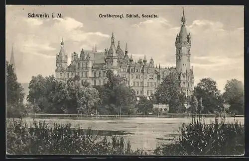 AK Schwerin i. M., Grossherzogliches Schloss, Seeseite