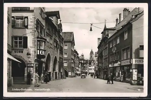 AK Lindau i. B., Maximilianstrasse mit Geschäften