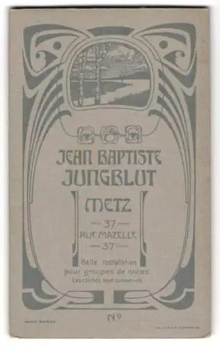 Fotografie Jean Baptiste Jungblut, Metz, 37 Rue Mazelle, Jugendstil Verzierung um die Anschrift des Ateliers