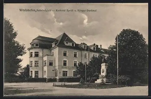 AK Bad Wörishofen, Bahnhofplatz mit Kurhotel Sproll und Kriegerdenkmal