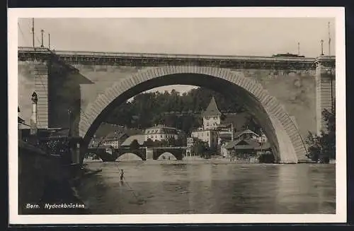 AK Bern, Nydeckbrücken mit Blick zur Ofenfabrik