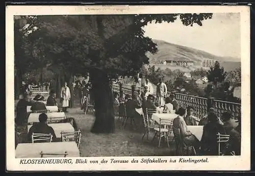 AK Klosterneuburg, Blick v. d. Terrasse d. Stiftskellers ins Kierlingertal
