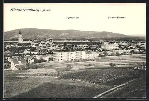 AK Klosterneuburg, Stadtansicht mit Gxmnasium und Pionier-Kaserne