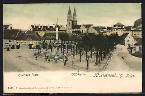 AK Klosterneuburg, Rathausplatz mit Mariensäule