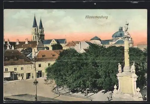 AK Klosterneuburg, Teilansicht mit Denkmal und Kirche aus der Vogelschau