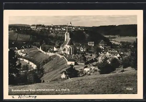 AK Drosendorf a. d. Thaya, Totalansicht mit Kirche und Friedhof