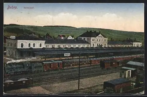 AK Bebra, Bahnhof mit Gleisen und Zügen