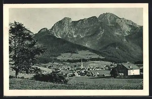 AK Abtenau, Panoramablick auf Ort und Tennengebirge