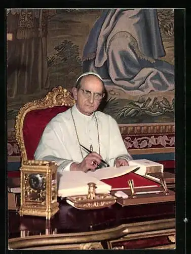 AK Papst Paul VI. an seinem Schreibtisch mit einer Brille beim Unterzeichnen von Dokumenten
