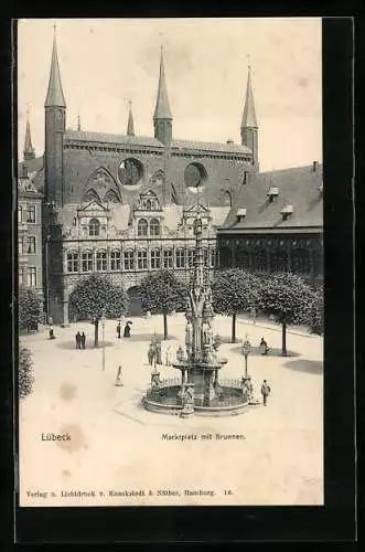 AK Lübeck, Marktplatz mit Brunnen