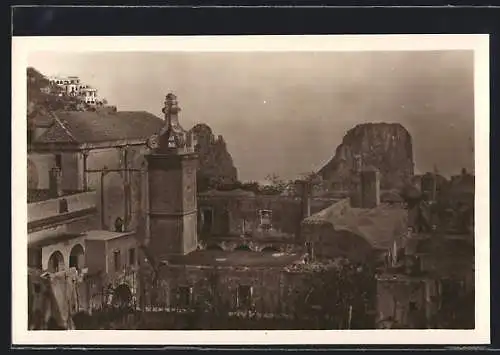 AK Capri, la Certosa con vista dei Faraglioni
