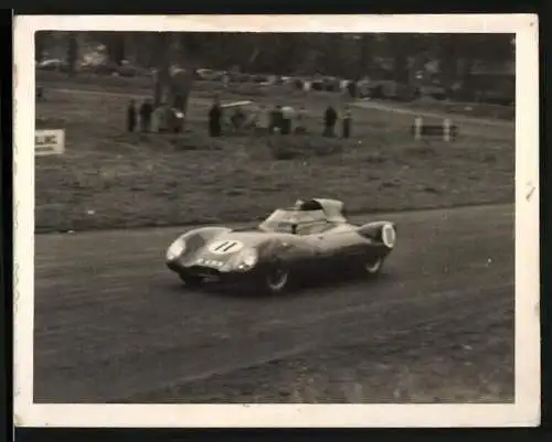 Fotografie Auto, Stromlinien - Rennwagen Startnummer 11