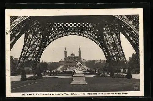 AK Paris, Le Trocadéro vu sous la Tour Eiffel
