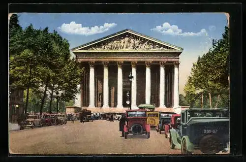 AK Paris, Église de la Madeleine, Autos auf dem Weg zur Kirche