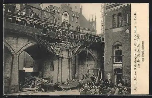 AK Berlin-Kreuzberg, Katastrophe auf der Hochbahn zu Berlin 1908, Die Unglücksstätte