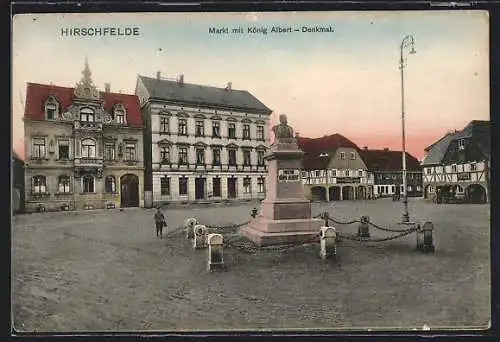 AK Hirschfelde / Sachsen, Markt mit König Albert-Denkmal