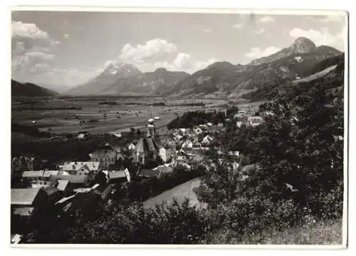 Fotografie unbekannter Fotograf, Ansicht Liezen, Blick nach der Stadt mit Kirche