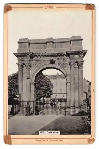 Fotografie Stengel & Co., Dresden, Ansicht Pola, Blick auf das Porta aurea