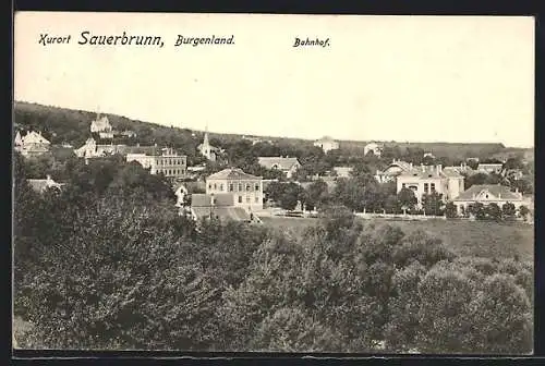 AK Bad Sauerbrunn / Burgenland, Ortsansicht mit Bahnhof