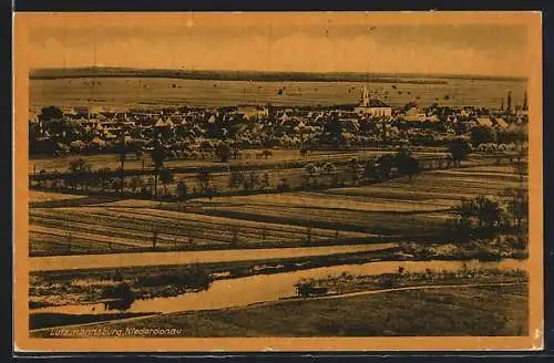 AK Lutzmannsburg /Niederdonau, Ortsansicht mit Kirche aus der Vogelschau