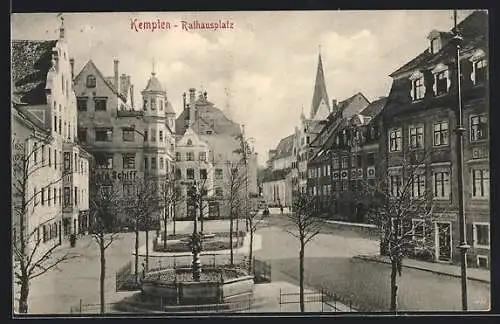 AK Kempten / Allgäu, Rathausplatz mit Cafe Schiff und Brunnen